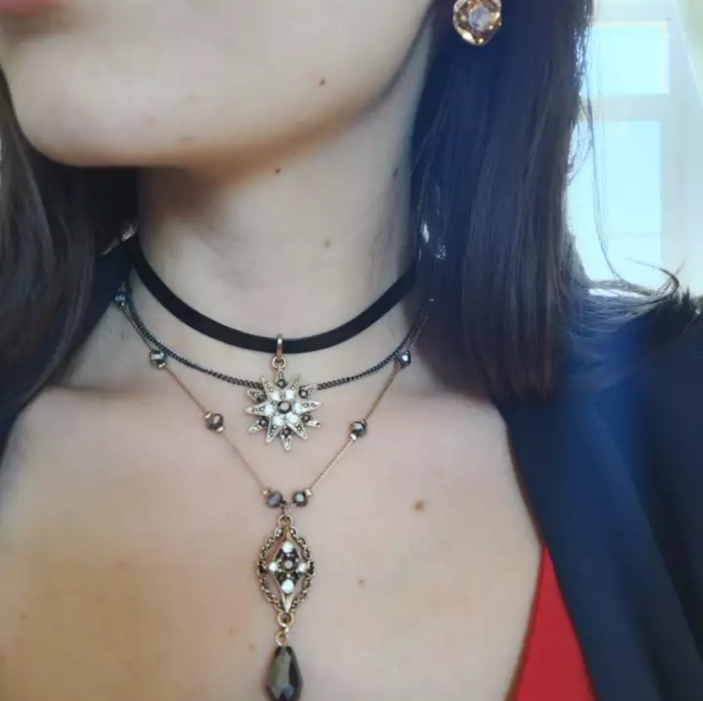Gothic Starburst Layer Choker - Picture 3 of 8